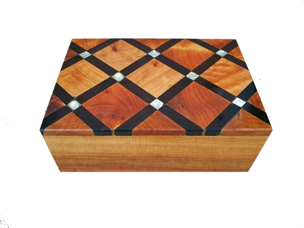 Thuya Wood Box - Ayyachi